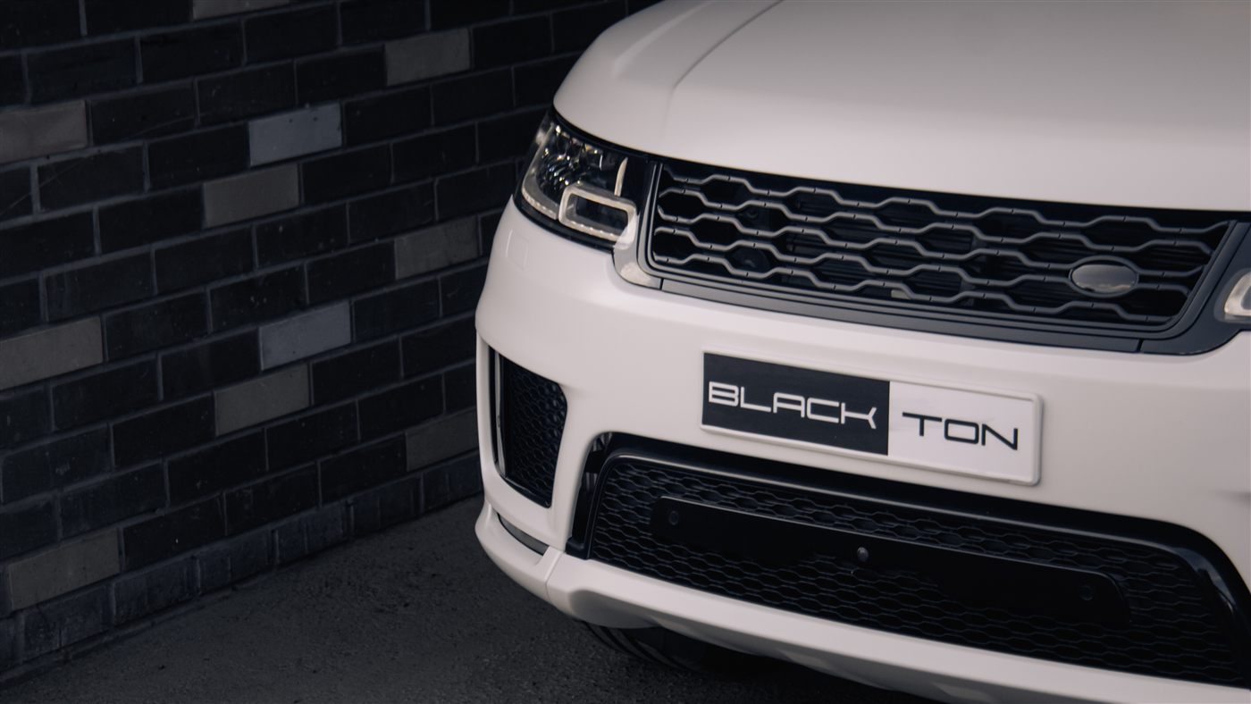 Range Rover деталь передней части после защиты